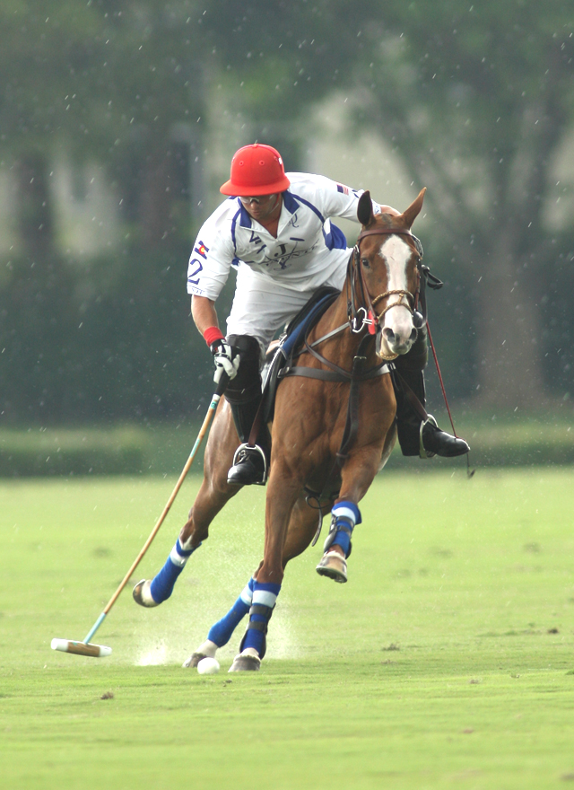 photos-valiente-11-crab-orchard-10 6 polomagazine.jpg